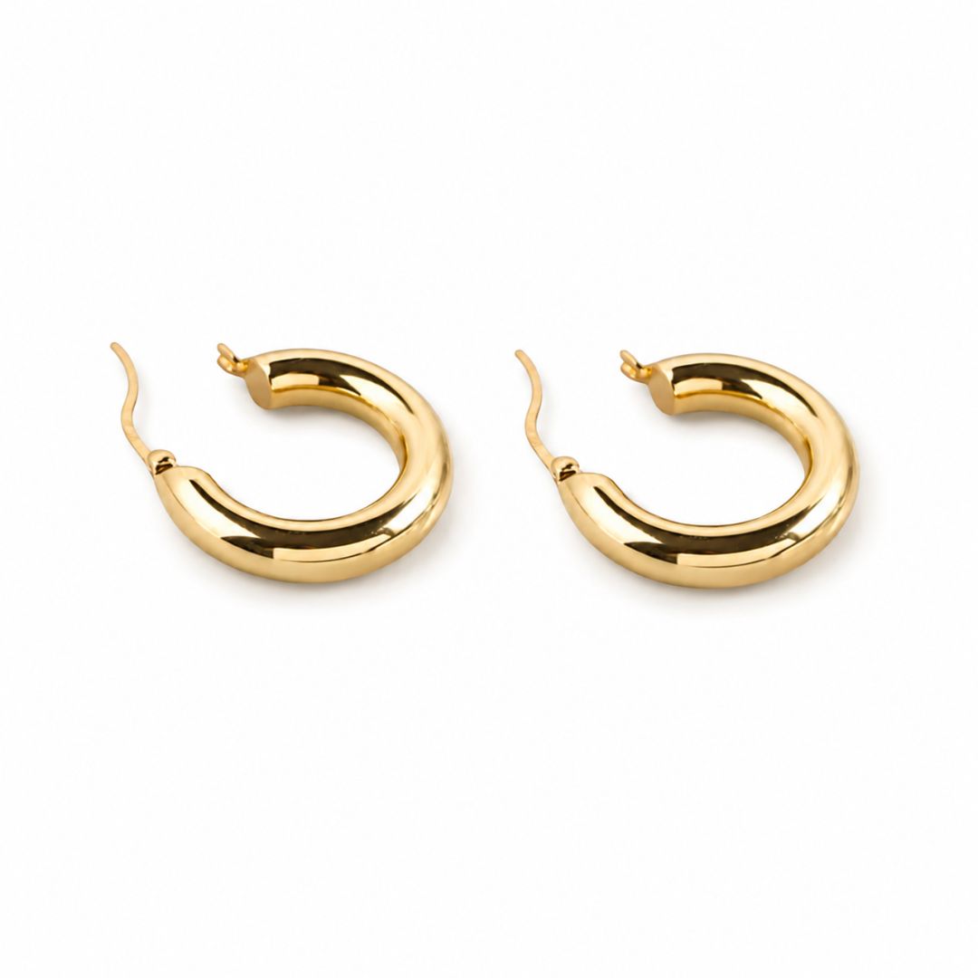Thick Gold Huggie Hoop Earrings 20mm in 18K Gold-Plated Sterling Silver
